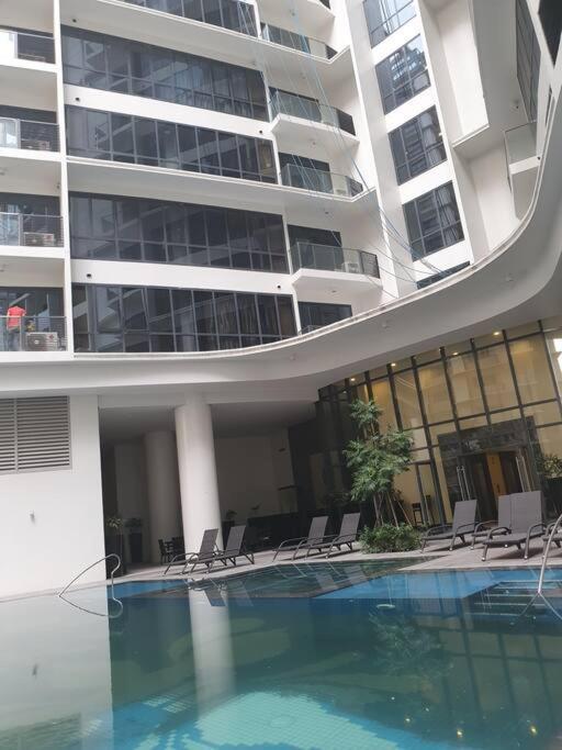 Beautiful High End Condo In City Center, Manila Exterior photo